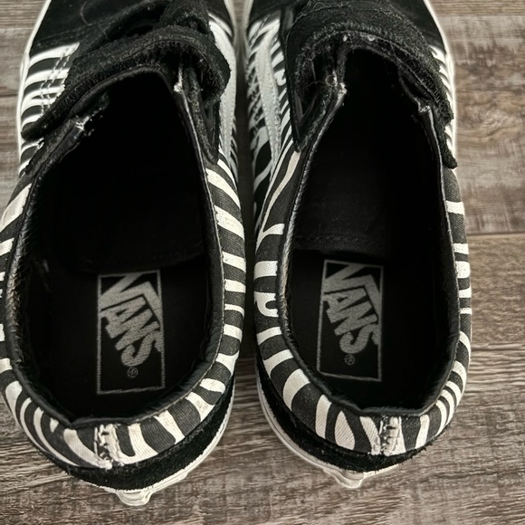 Women’s triple velcro zebra VANS - Picture 3 of 5
